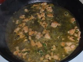 Rezept: Irische Lachsspießchen mit Spinatnudeln und Grilltomaten Bild Nr. 5 Irische Lachsspießchen mit Spinatnudeln und Grilltomaten - Rezept - Bild Nr. 5