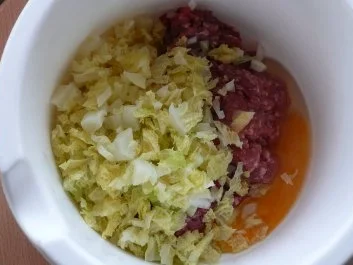Gemüse: Wirsing-Schichtkohl aus dem Römertopf - Rezept - Bild Nr. 2