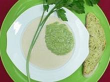 Petersiliensuppe Grün-Weiß mit frischem Zucchinibrot - Rezept