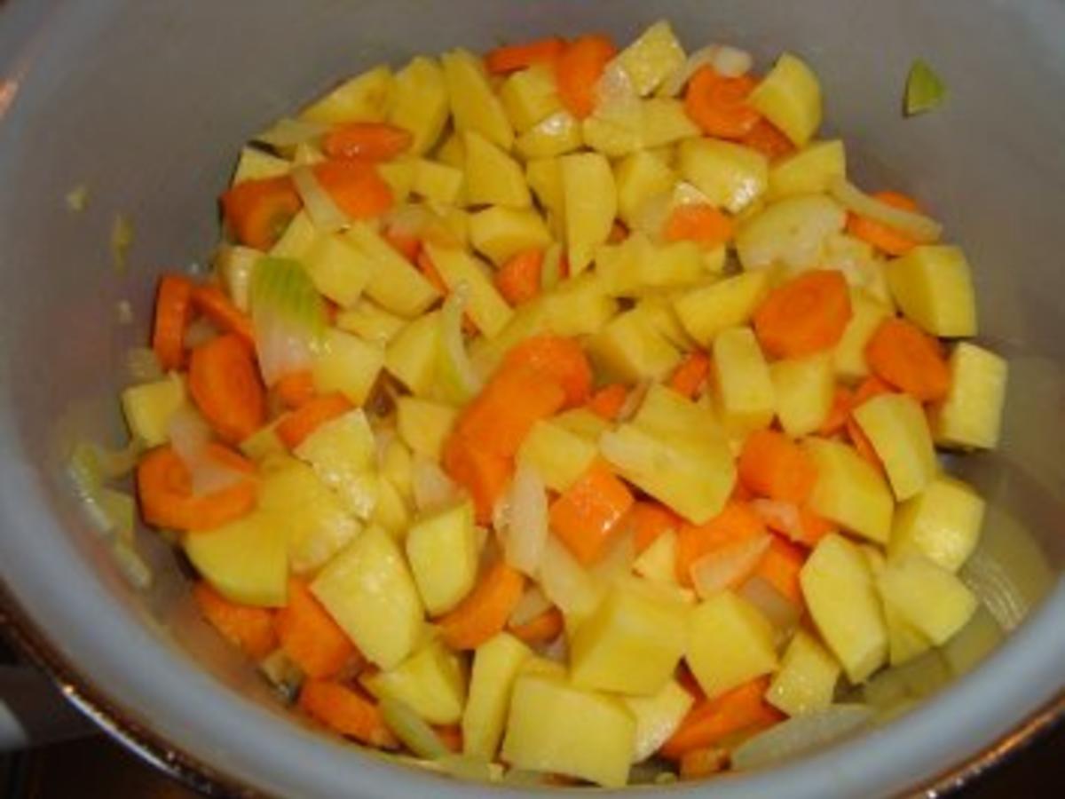 Kartoffel-Möhren-Suppe - Rezept mit Bild - kochbar.de
