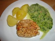 Rezept: Wirsing mit Putenschnitzel und Salzkartoffeln Wirsing mit Putenschnitzel und Salzkartoffeln - Rezept