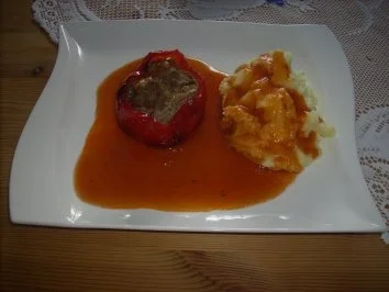 Rezept: Gefüllte Paprikaschoten mit Kartoffelpüree Bild Nr. 8 Gefüllte Paprikaschoten mit Kartoffelpüree - Rezept - Bild Nr. 8