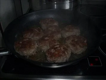 Rezept: Gefüllte Paprikaschoten mit Kartoffelpüree Bild Nr. 10 Gefüllte Paprikaschoten mit Kartoffelpüree - Rezept - Bild Nr. 10