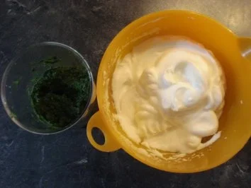 Rezept: Lachs in Spinatumarmung Bild Nr. 2 Lachs in Spinatumarmung - Rezept - Bild Nr. 2