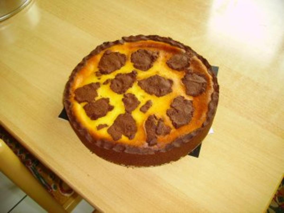 Schokokuchen mit Quarkfüllung - Rezept - kochbar.de