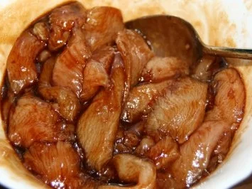 Geflügel: scharf-pikante Hähnchenbrust im Wok - Rezept - Bild Nr. 3