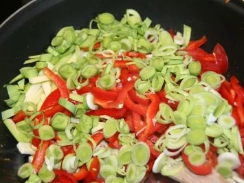 Geflügel: scharf-pikante Hähnchenbrust im Wok - Rezept - Bild Nr. 6