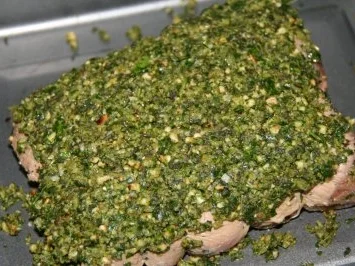 Lamm: Lammlachse mit Kräutern und Rotweinsauce - Rezept - Bild Nr. 5