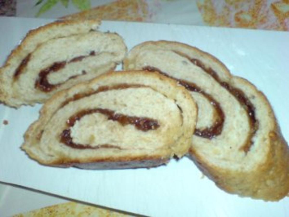 Dinkel-Nuss-Rolle - Rezept - Bild Nr. 2