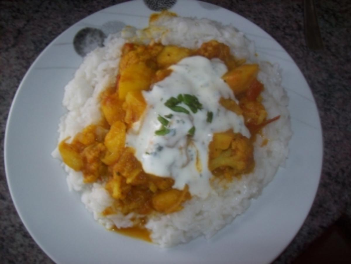 Kartoffelcurry mit Reis - Rezept