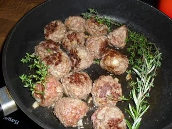 Rezept: Hackbällchen Bild Nr. 2 Hackbällchen - Rezept - Bild Nr. 2