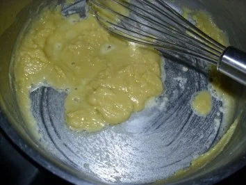 Rezept: Schweineschulter gekocht mit scharfer Meerrettichsauce und Klößen Bild Nr. 7 Schweineschulter gekocht mit scharfer Meerrettichsauce und Klößen - Rezept - Bild Nr. 7