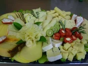 Käseplatte die VI. mit Bild - Rezept