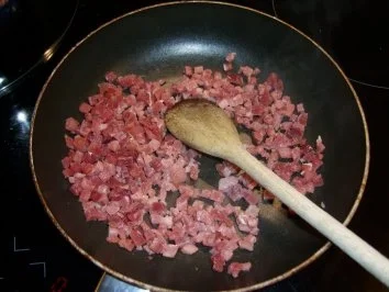 Rezept: Tiroler Speckknödel Bild Nr. 4 Tiroler Speckknödel - Rezept - Bild Nr. 4