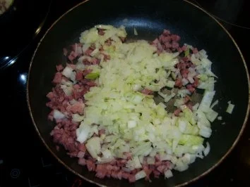 Rezept: Tiroler Speckknödel Bild Nr. 6 Tiroler Speckknödel - Rezept - Bild Nr. 6