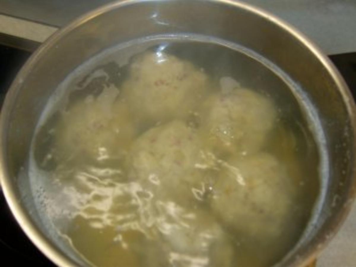 Tiroler Speckknödel - schnell &amp; einfach - 150 kcal/100g
