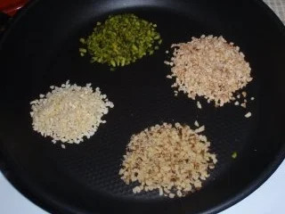 Rezept: Tomaten-Mozzarella-Basilikum mal ganz anders angerichtet Bild Nr. 3 Tomaten-Mozzarella-Basilikum mal ganz anders angerichtet - Rezept - Bild Nr. 3