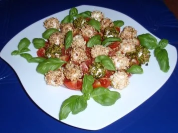 Rezept: Tomaten-Mozzarella-Basilikum mal ganz anders angerichtet Bild Nr. 10 Tomaten-Mozzarella-Basilikum mal ganz anders angerichtet - Rezept - Bild Nr. 10