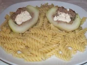 Kohlrabi mit Hackfleisch und Schafskäse gefüllt - Rezept