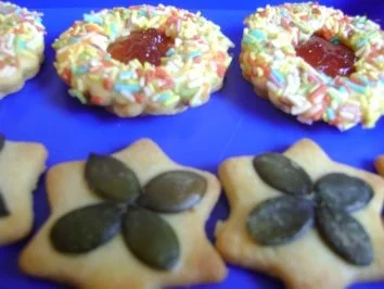 Rezept: Haselnuss - Gebäck Bild Nr. 2 Haselnuss - Gebäck - Rezept - Bild Nr. 2