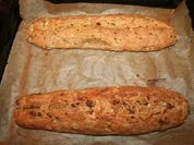 2 herzhafte Party-Brot-Stangen - ein Grundrezept - Rezept