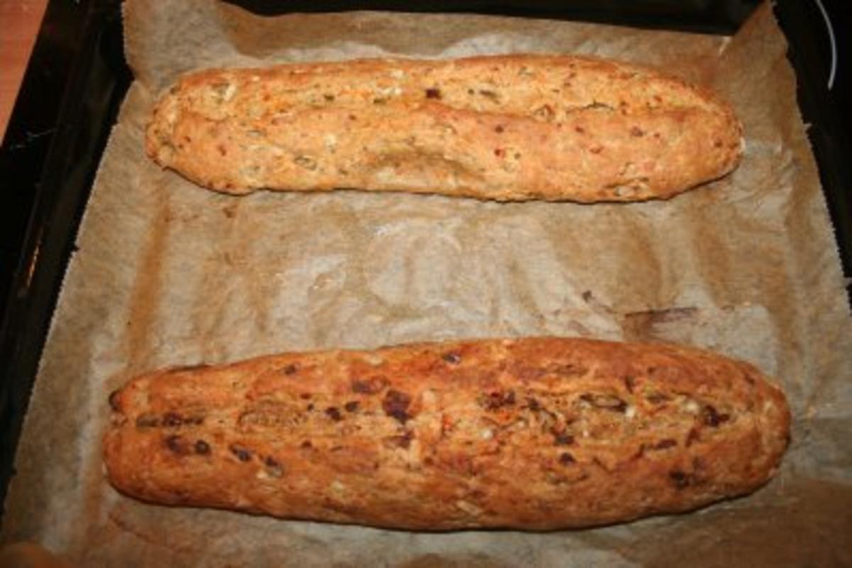 Bilder für 2 herzhafte Party-Brot-Stangen - ein Grundrezept - Rezept