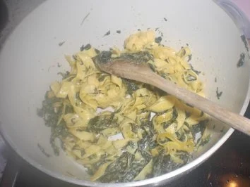 Saibling mit Spinatnudeln - Rezept - Bild Nr. 5