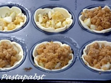 Rezept: Birnen-Streusel-Muffins Bild Nr. 2 Birnen-Streusel-Muffins - Rezept - Bild Nr. 2