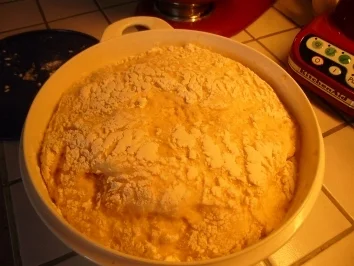 Hefeteig gerührt Grundrezept - Rezept