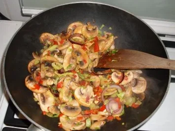 Rezept: Putenleber nach Bauernart (a la paysanne)... Bild Nr. 3 Putenleber nach Bauernart (a la paysanne)... - Rezept - Bild Nr. 3