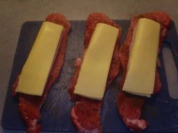 Rezept: Fleischgerichte: Schnitzel a la cordon blue Bild Nr. 4 Fleischgerichte: Schnitzel a la cordon blue - Rezept - Bild Nr. 4