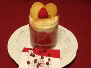 Himbeer-Mango-Creme im weißen Kleid - Rezept