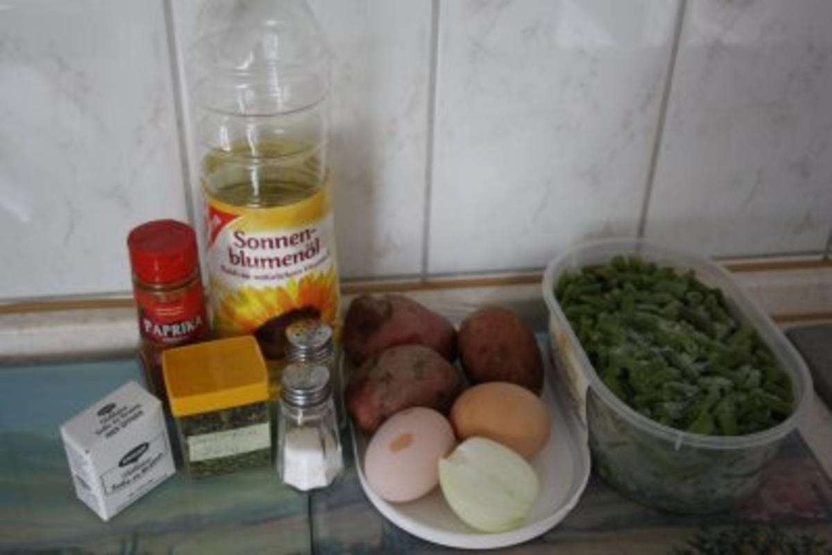 Vegetarisch: Bohnen-Kräuter-Pfanne mit Speigelei und Salzkartoffeln - Rezept - Bild Nr. 2