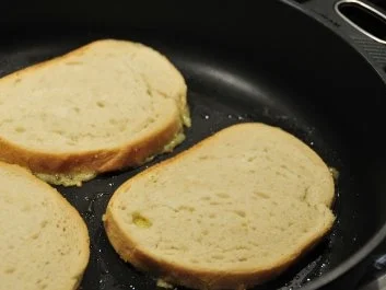 Rezept: Käseschnitten Bild Nr. 3 Käseschnitten - Rezept - Bild Nr. 3