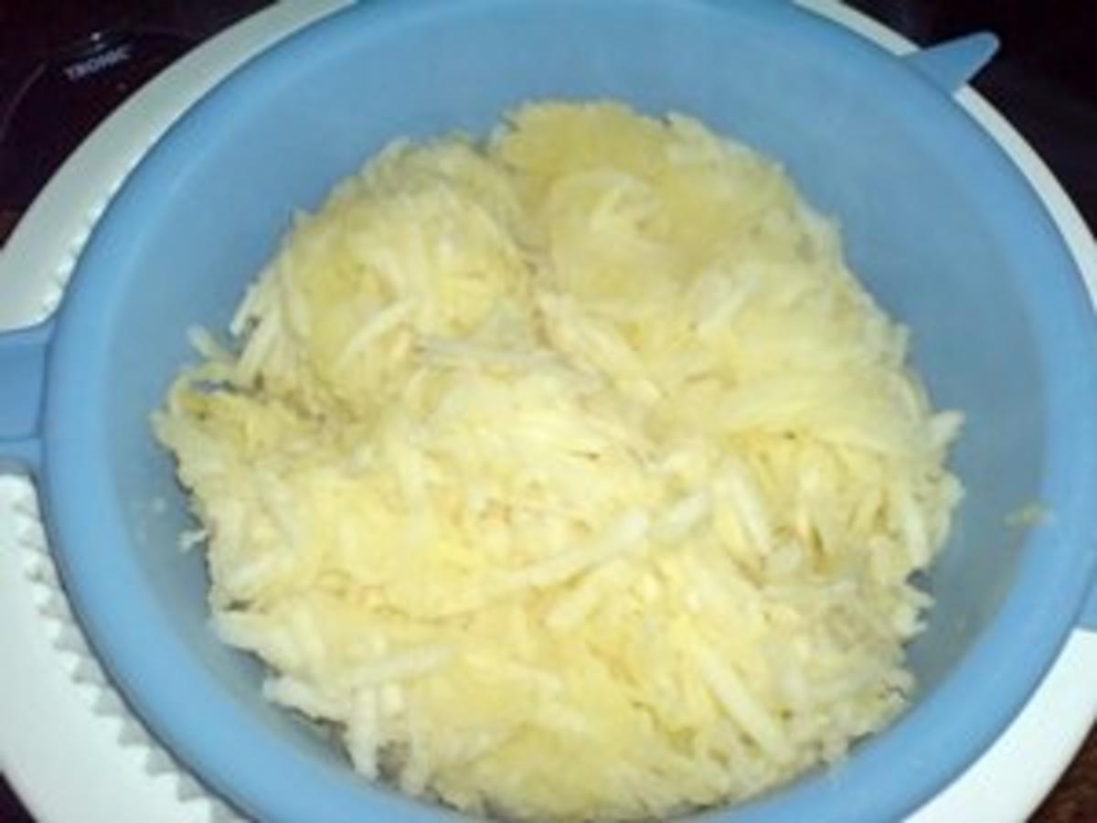 Kuchen Gedeckte Apfeltorte mit Guß - einfach - 206 kcal/100g