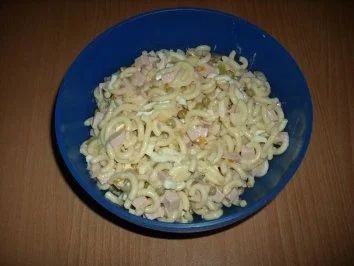 Rezept: Nuddelsalat nach Schwiegermutter Art Nuddelsalat nach Schwiegermutter Art - Rezept