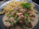 Lachscremesoße mit Staudensellerie und gewellte Bandnudeln - Rezept