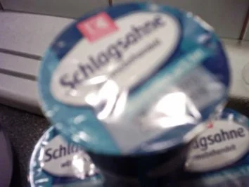 Rezept: Sahnetorte mit Preiselbeeren--- Bild Nr. 5 Sahnetorte mit Preiselbeeren--- - Rezept - Bild Nr. 5