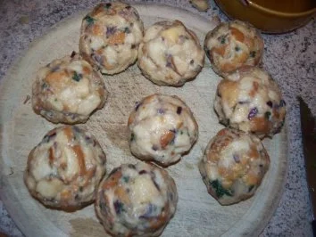 Brez´n Knödel - Rezept - Bild Nr. 7