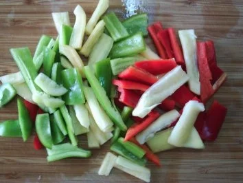 Fleischgerichte:Deftiger Gulaschtopf - Rezept - Bild Nr. 10