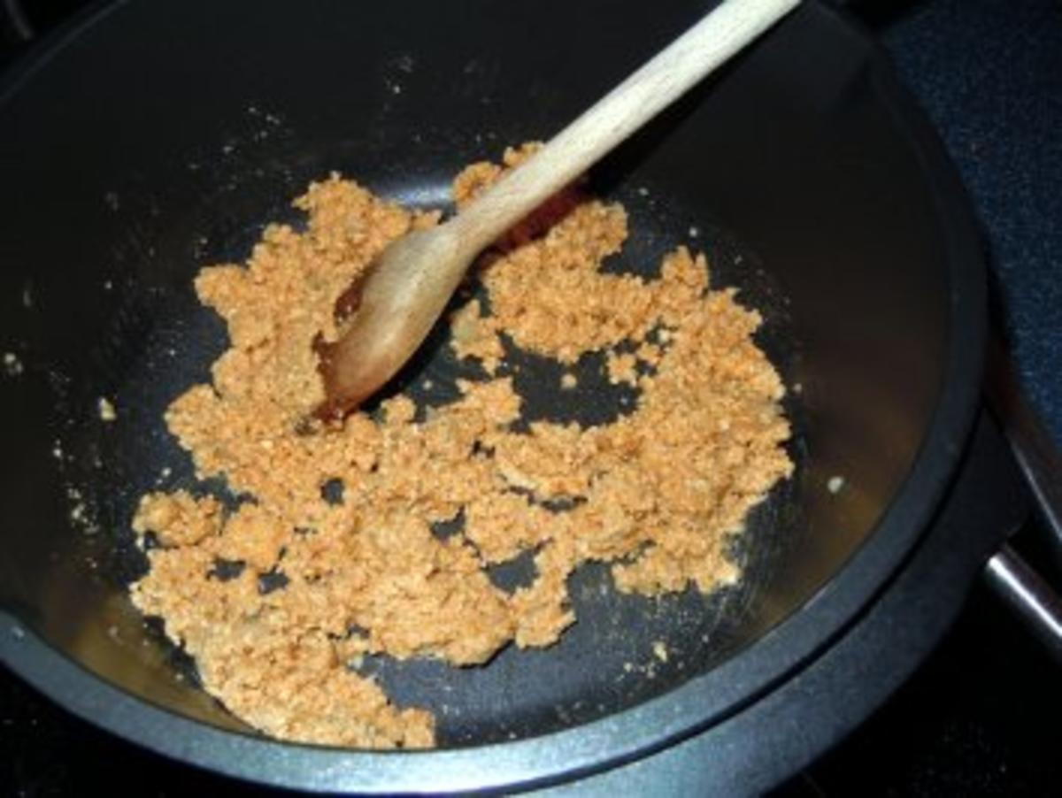 Hähnchenbrust mit Erdnusssauce, Paprikagemüse und Süßkartoffelpüree - Rezept - Bild Nr. 4