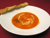 Bachkrebssuppe mit frischen Kräutergebäckstangen - Rezept