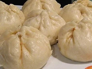 Mongolische Teigtaschen (frittiert oder gedünstet) - Rezept