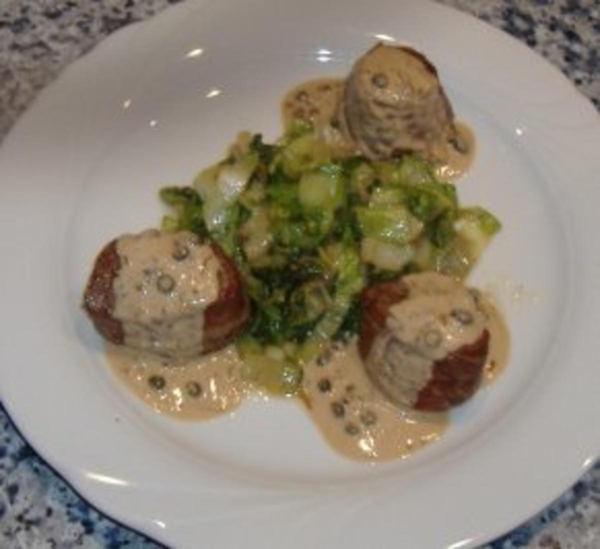 Rinderfilet mit Endiviengemüse und grüner Pfeffersauce - Rezept By
golfvornholz