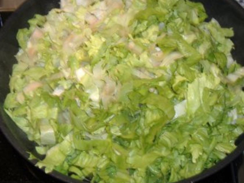 Rinderfilet mit Endiviengemüse und grüner Pfeffersauce