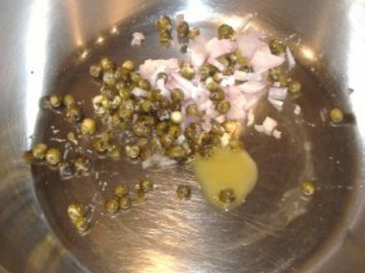 Rinderfilet mit Endiviengemüse und grüner Pfeffersauce