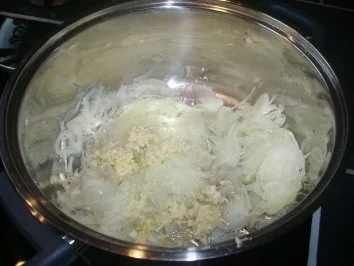 MIesmuscheln in Tomaten-Rotweinsud - Rezept - Bild Nr. 2