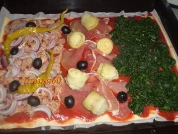 Rezept: Pizza - Drei auf einen Streich Bild Nr. 6 Pizza - Drei auf einen Streich - Rezept - Bild Nr. 6