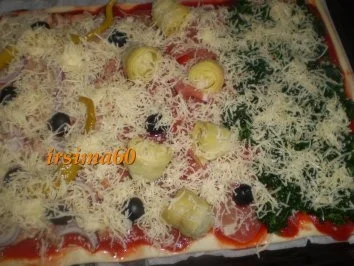 Rezept: Pizza - Drei auf einen Streich Bild Nr. 7 Pizza - Drei auf einen Streich - Rezept - Bild Nr. 7