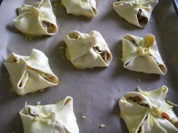 Rezept: Pikante Blätterteig Nester Bild Nr. 4 Pikante Blätterteig Nester - Rezept - Bild Nr. 4